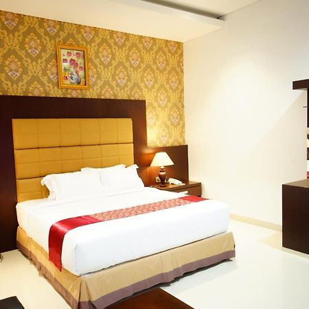 Singapore City Hotel Batu Bara Sungaibalai Bagian luar foto