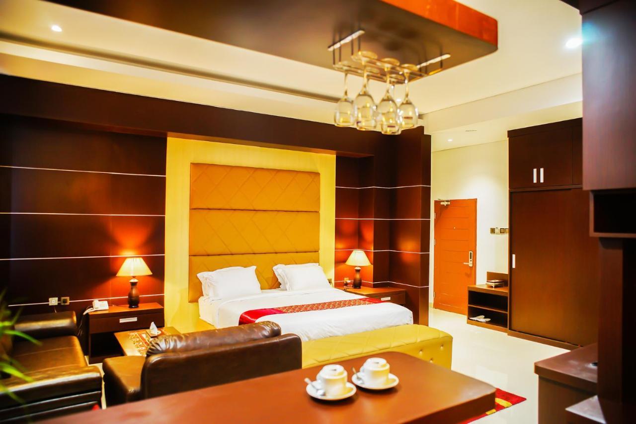 Singapore City Hotel Batu Bara Sungaibalai Bagian luar foto