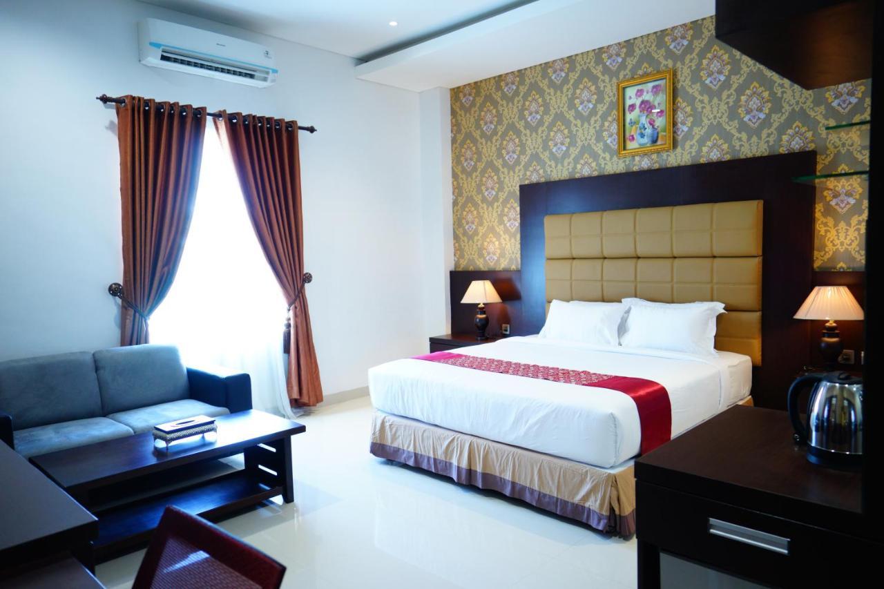 Singapore City Hotel Batu Bara Sungaibalai Bagian luar foto